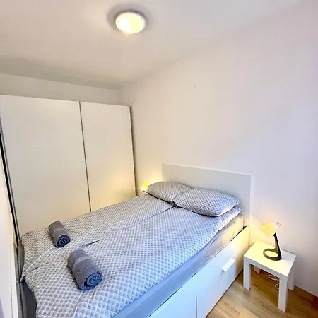 Apartament Leo *