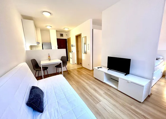 Apartman Leo *